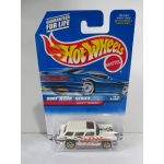Hot Wheels 1:64 Chevy Nomad white HW1999